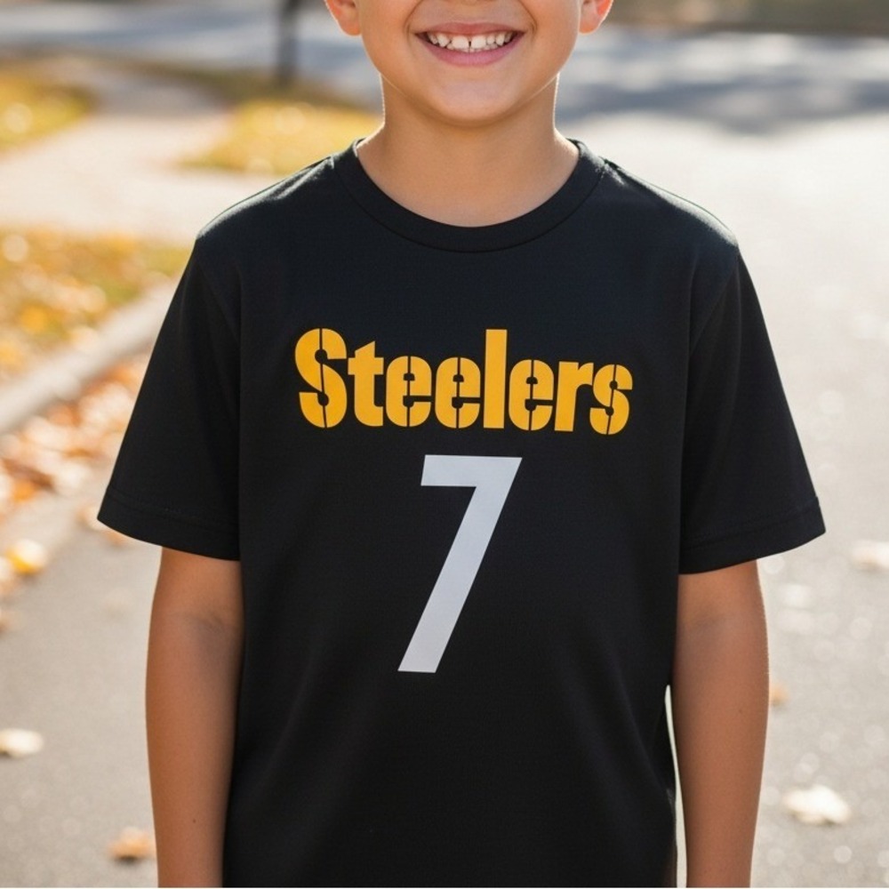 Ben Roethlisberger | NFL | Black | Youth | Steelers #7 Graphic Poly T-Shirt | YL